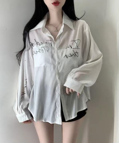 semuse（セミューズ）の「ニュアンスアートデザインルーズシャツ（シャツ/ブラウス・レディース・ホワイト/ブラック・FREE）」の3枚目の写真