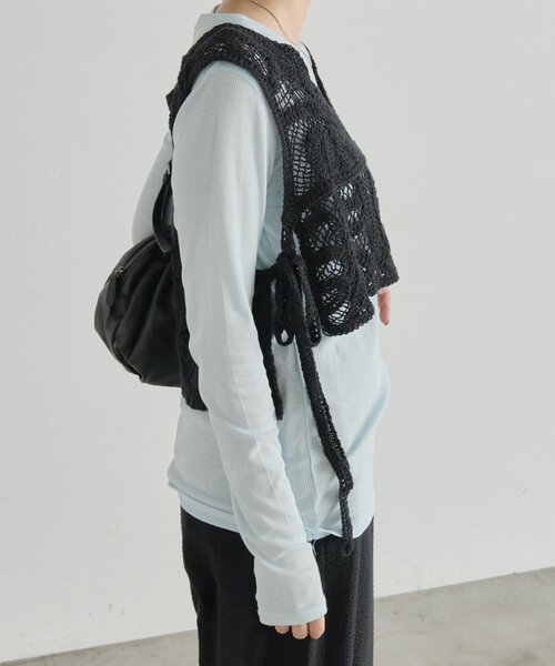 ear PAPILLONNER(イアパピヨネ)の「ベスト付きブラウス【SUM1 STYLE】(シャツ/ブラウス・レディース・ブラック/ホワイト/ブルー系その他・FREE)」の6枚目の写真