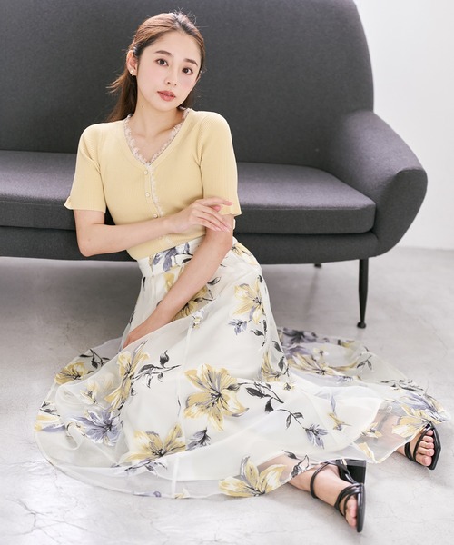 MISCH MASCH(ミッシュマッシュ)の「2026秋冬新作 レーストリムVネック5分袖リブニット(ニット/セーター・レディース・ピンク/ブラック/イエロー・フリ-)」の6枚目の写真
