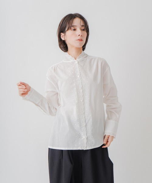 Kelen(ケレン)の「「KELEN / ケレン」スカラップレース2WAYカラーブラウス(シャツ/ブラウス・レディース・オフホワイト/グリーン/ブラック・S/M)」の2枚目の写真
