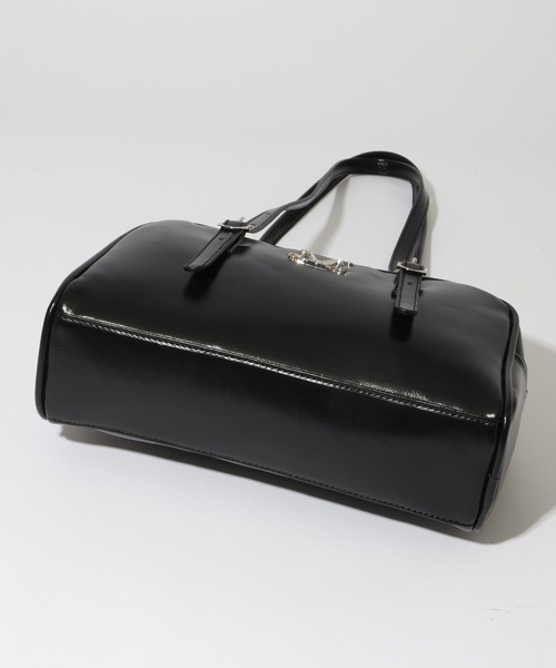MUCENT（ムセント）の「【MUCENT/ムセント】LUIN METAL LOGO BAGUETTE BAG UNISEX/ルイン メタル ロゴ バゲットバッグ ユニセックス（ショルダーバッグ・レディース・ブラック・FREE）」の8枚目の写真