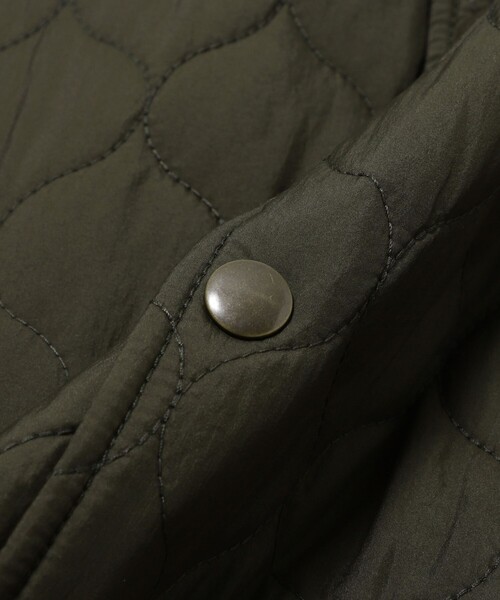 BEAMS BOY（ビームスボーイ）の「ナイロン キルト フードコート（その他アウター・レディース・オリーブ/ブラック・ONE SIZE）」の20枚目の写真