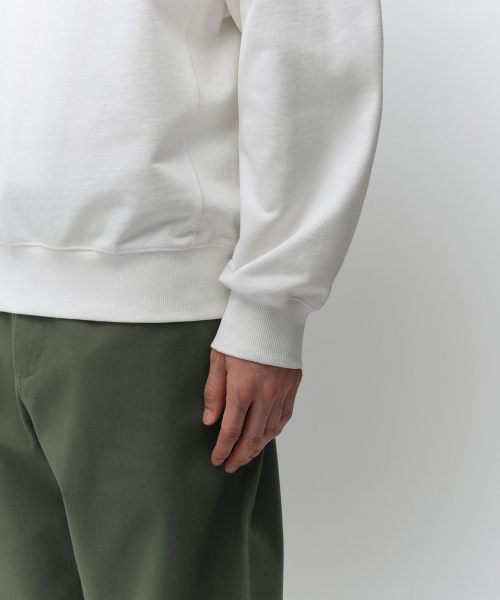 MUSINSA STANDARD（ムシンサスタンダード）の「ヘンリーネックスウェットシャツ [アイボリー]（スウェット・メンズ・その他・SMALL/MEDIUM/2XL/LARGE/X-LARGE/3XL）」の6枚目の写真