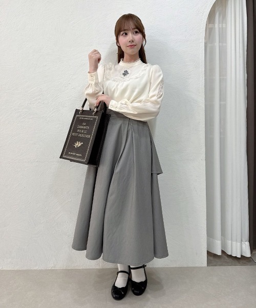 an another angelus(アンアナザーアンジェラス)の「ローズ刺繍レースカメオブラウス/fint フィント(シャツ/ブラウス・レディース・ライトベージュ/アイボリー・FREE)」の16枚目の写真