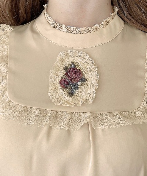 an another angelus(アンアナザーアンジェラス)の「ローズ刺繍レースカメオブラウス/fint フィント(シャツ/ブラウス・レディース・ライトベージュ/アイボリー・FREE)」の14枚目の写真