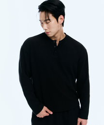 MIHAK（ミハク）の「ベーシックワッフルヘンリーネックロングスリーブ（ブラック）（Tシャツ/カットソー）」