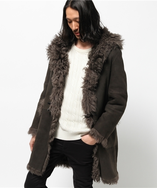 UNITED ARROWS(ユナイテッドアローズ)の「(UNKNOWN(アンノウン)> MTN DUFFLE(ムートンコート・メンズ・ライトグレー・MEDIUM)」の4枚目の写真