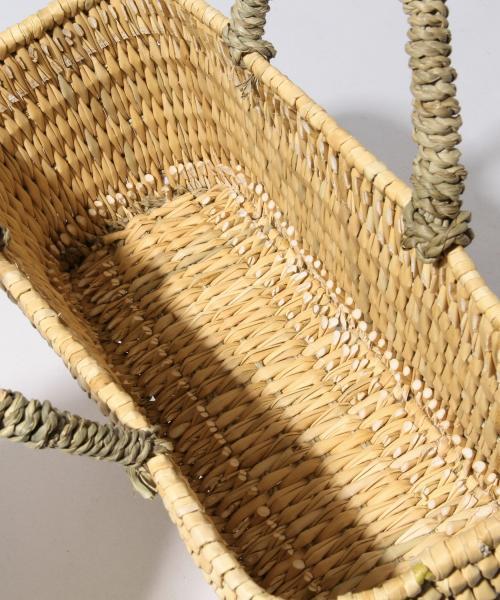 B:MING by BEAMS(ビーミングバイビームス)の「ビーミング by ビームス / モロッコのストロー横長バスケット S(かごバッグ・ベージュ・ONE SIZE)」の4枚目の写真