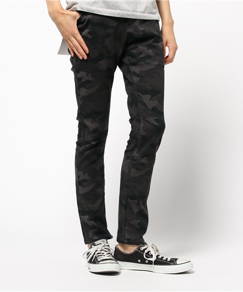 VIBGYOR（ヴィブジョー）の「VIBGYOR Select/ カラースキニーパンツ（チノパンツ・メンズ・その他4/ブラック/カーキ/ブルー/グリーン/ホワイト/ピンク/その他2/その他3/ベージュ/その他1/ワイン/マスタード/サックスブルー/チャコールグレー/サンドベージュ・MEDIUM/LARGE/X-LARGE/SMALL）」の14枚目の写真