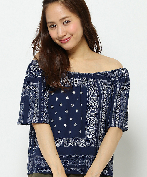 VENCEEXCHANGE(ヴァンスエクスチェンジ)の「フレアオフショルトップス(Tシャツ/カットソー・レディース・ホワイト/オフホワイト/ブルー/その他35/ブラック・MEDIUM)」の4枚目の写真