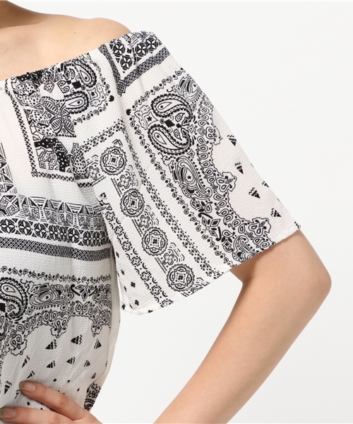 VENCEEXCHANGE(ヴァンスエクスチェンジ)の「フレアオフショルトップス(Tシャツ/カットソー・レディース・ホワイト/オフホワイト/ブルー/その他35/ブラック・MEDIUM)」の10枚目の写真