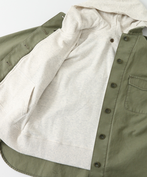 URBAN RESEARCH（アーバンリサーチ）の「パーカー付シャツジャケット（ミリタリージャケット・レディース・カーキ/ベージュ・FREE）」の20枚目の写真