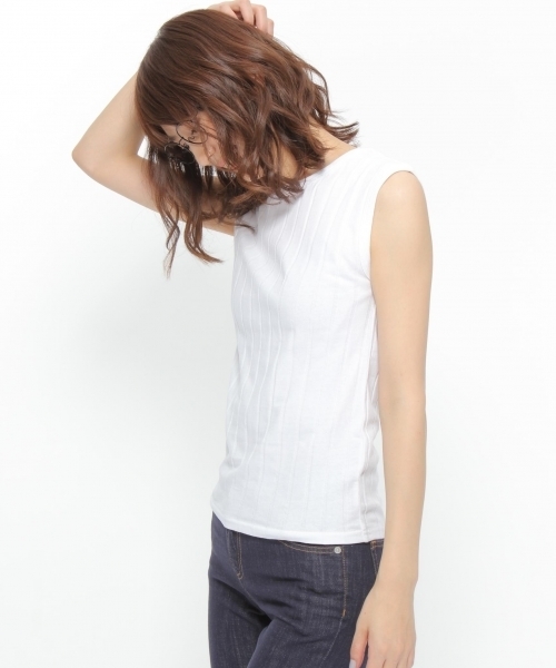 LAKOLE(ラコレ)の「【吸水速乾】ワイドリブノースリーブトップス / LAKOLE(タンクトップ・レディース・ブラック/アイボリー/カーキ/ホワイト/グレー・MEDIUM/SMALL/LARGE)」の8枚目の写真