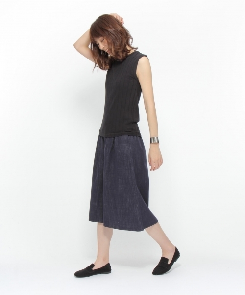 LAKOLE(ラコレ)の「【吸水速乾】ワイドリブノースリーブトップス / LAKOLE(タンクトップ・レディース・ブラック/アイボリー/カーキ/ホワイト/グレー・MEDIUM/SMALL/LARGE)」の11枚目の写真