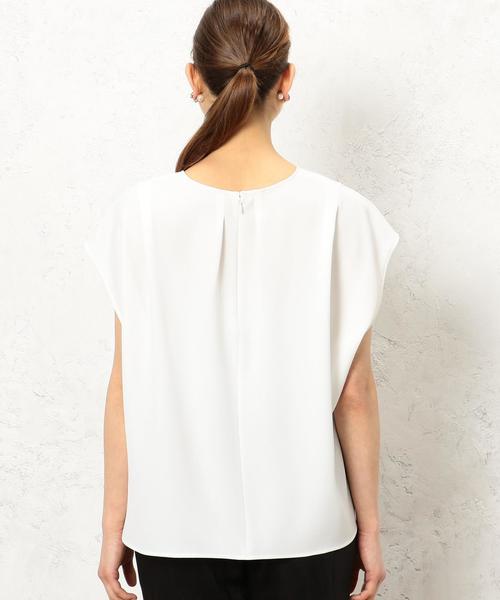 green label relaxing（グリーンレーベルリラクシング）の「[洗濯可能]RF shoulder tuckブラウス（シャツ/ブラウス・レディース・オフホワイト/ピンク/ケリー・FREE）」の10枚目の写真