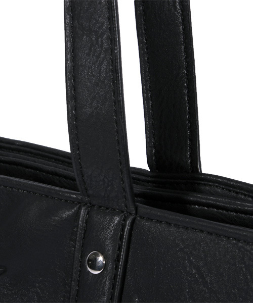 ８(eight)（エイト）の「シンプルな トートバッグ PUレザー（トートバッグ・メンズ・ホワイト/ブラック/ブラック×ホワイト・FREE）」の9枚目の写真