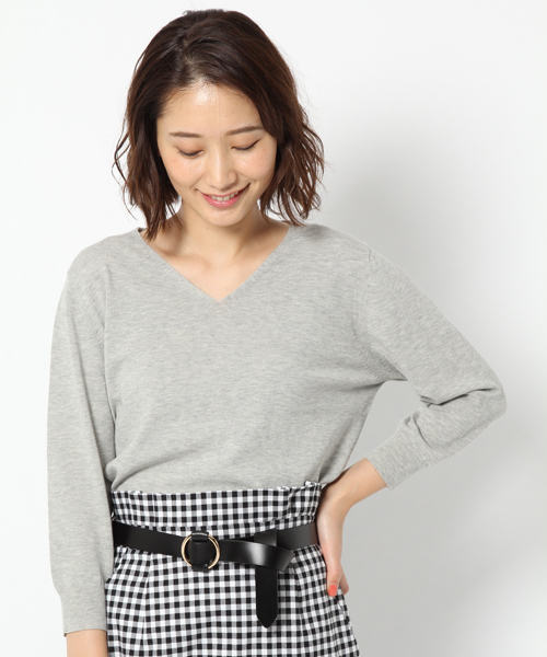 laboratory work（ラボラトリーワーク）の「モダールコットンVネックニットプルオーバー（ニット/セーター・レディース・オフホワイト/杢グレー/グリーン/ピンク・MEDIUM）」の2枚目の写真