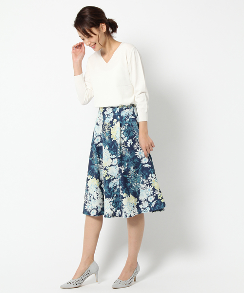 laboratory work（ラボラトリーワーク）の「モダールコットンVネックニットプルオーバー（ニット/セーター・レディース・オフホワイト/杢グレー/グリーン/ピンク・MEDIUM）」の12枚目の写真