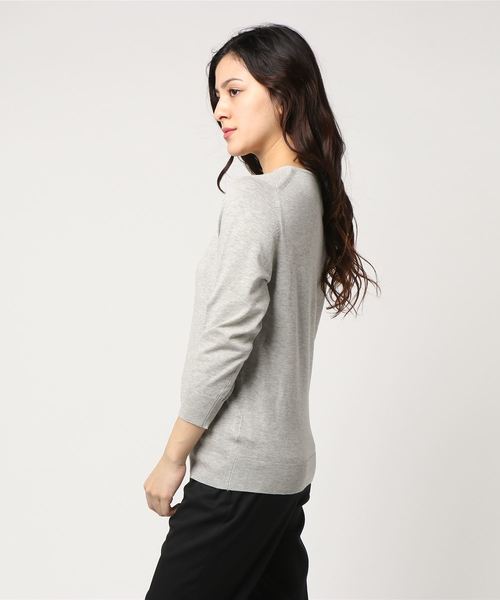 laboratory work（ラボラトリーワーク）の「モダールコットンVネックニットプルオーバー（ニット/セーター・レディース・オフホワイト/杢グレー/グリーン/ピンク・MEDIUM）」の6枚目の写真