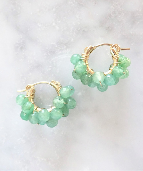 TONE SELECT GOODS(トーンセレクトグッズ)の「【marinaJEWELRY】14kgf/Green Aventurine wrapped hoop pierced earring(ピアス(両耳用)・レディース・グリーン・FREE)」の1枚目の写真