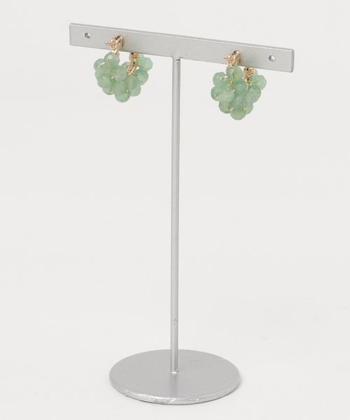 TONE SELECT GOODS(トーンセレクトグッズ)の「【marinaJEWELRY】14kgf/Green Aventurine wrapped hoop pierced earring(ピアス(両耳用)・レディース・グリーン・FREE)」の2枚目の写真