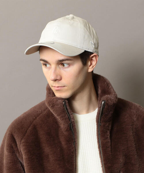 NEW ERA（ニューエラ）の「【別注】 ＜NEW ERA＞ SMALL LOGO CAP/キャップ ◆（キャップ・メンズ・ネイビー/ベージュ/オリーブ・FREE）」の5枚目の写真