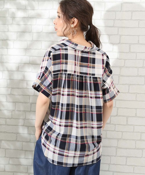 ROPE' PICNIC（ロペピクニック）の「チェックガラスキッパーブラウス（シャツ/ブラウス・レディース・ブラック系その他/グリーン系その他/ブルー系その他/ブルー系その他2・38/40）」の14枚目の写真