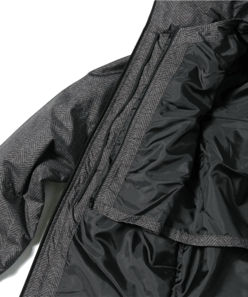 PUMA(プーマ)の「ダウンジャケット - modern lifestyle(ダウンジャケット/コート・メンズ・ブラック/ネイビー/レッド・LARGE/MEDIUM/O/SMALL/XO)」の17枚目の写真