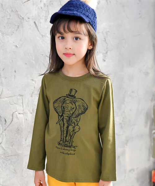 Bee des Bee（ビーデスビー）の「【コットン100％】長袖プリントTシャツ（Tシャツ/カットソー・キッズ・ブラック/ピンク/ミント/ブラック系その他/グレー系その他2/ブラック系その他3/グレー/ブラック系その他2/グリーン系その他/グレー系その他/ブラック系その他4/ホワイト/ブラック系その他5/カーキ/ベビーピンク/ブラック系その他6/ブラック系その他7/モカ/サックスブルー/ブラウン/ネイビー・110cm/100cm/120cm/130cm/140cm/150cm）」の15枚目の写真