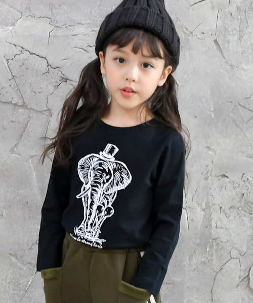 Bee des Bee（ビーデスビー）の「【コットン100％】長袖プリントTシャツ（Tシャツ/カットソー・キッズ・ブラック/ピンク/ミント/ブラック系その他/グレー系その他2/ブラック系その他3/グレー/ブラック系その他2/グリーン系その他/グレー系その他/ブラック系その他4/ホワイト/ブラック系その他5/カーキ/ベビーピンク/ブラック系その他6/ブラック系その他7/モカ/サックスブルー/ブラウン/ネイビー・110cm/100cm/120cm/130cm/140cm/150cm）」の7枚目の写真