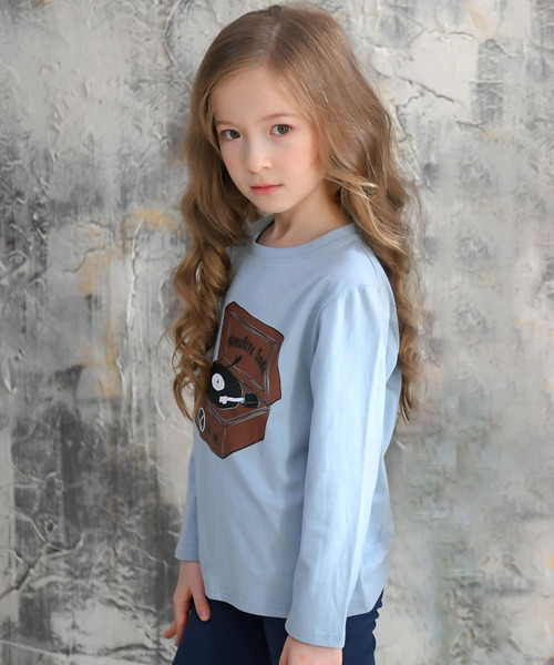 Bee des Bee（ビーデスビー）の「【コットン100％】長袖プリントTシャツ（Tシャツ/カットソー・キッズ・ブラック/ピンク/ミント/ブラック系その他/グレー系その他2/ブラック系その他3/グレー/ブラック系その他2/グリーン系その他/グレー系その他/ブラック系その他4/ホワイト/ブラック系その他5/カーキ/ベビーピンク/ブラック系その他6/ブラック系その他7/モカ/サックスブルー/ブラウン/ネイビー・110cm/100cm/120cm/130cm/140cm/150cm）」の19枚目の写真