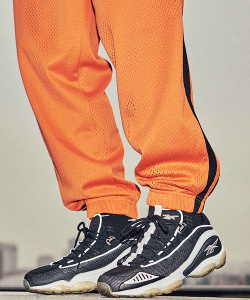 Reebok（リーボック）の「【復刻モデル】ディーエムエックスラン [DMX RUN 10] （スニーカー・メンズ・レッド/ホワイト/ブラック系その他/ホワイト系その他/ホワイト系その他2/ブラック×ホワイト/ブルー系その他・29.0cm/28.5cm/28.0cm/27.5cm/27.0cm/26.0cm/25.5cm/25.0cm/26.5cm/23.5cm/24.0cm/24.5cm/30.0cm/31cm/29.5cm）」の5枚目の写真