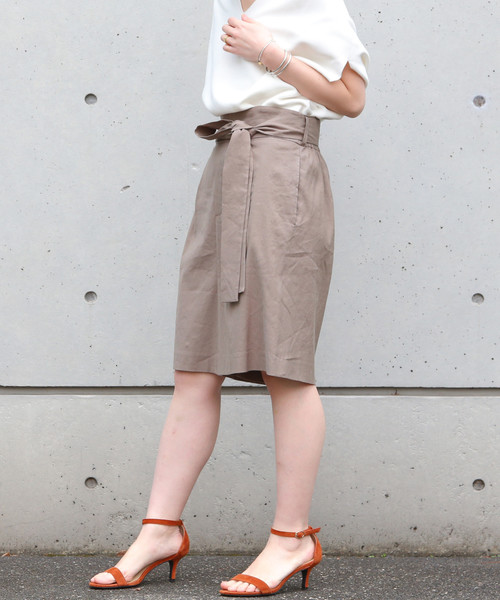 Liesse（リエス）の「バイオリネンストレッチキュロットパンツ（その他パンツ・レディース・ベージュ/ネイビー/カーキ・M/S）」の2枚目の写真