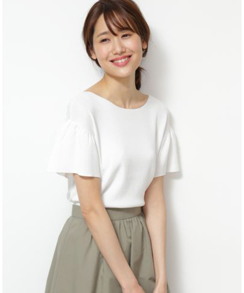 NATURAL BEAUTY BASIC（ナチュラルビューティーベーシック）の「[洗える]フレアスリーブニット（ニット/セーター・レディース・ネイビー/レッド/オフホワイト・MEDIUM）」の2枚目の写真