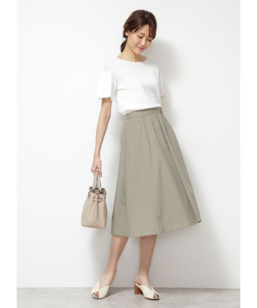 NATURAL BEAUTY BASIC（ナチュラルビューティーベーシック）の「[洗える]フレアスリーブニット（ニット/セーター・レディース・ネイビー/レッド/オフホワイト・MEDIUM）」の7枚目の写真