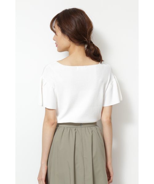 NATURAL BEAUTY BASIC（ナチュラルビューティーベーシック）の「[洗える]フレアスリーブニット（ニット/セーター・レディース・ネイビー/レッド/オフホワイト・MEDIUM）」の5枚目の写真