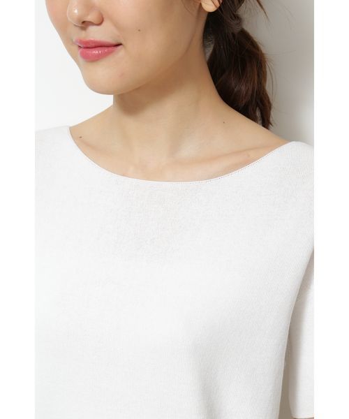 NATURAL BEAUTY BASIC（ナチュラルビューティーベーシック）の「[洗える]フレアスリーブニット（ニット/セーター・レディース・ネイビー/レッド/オフホワイト・MEDIUM）」の15枚目の写真