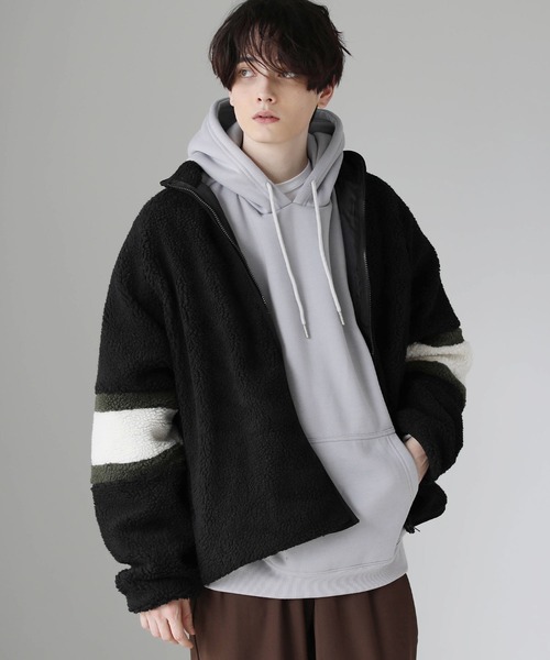 ASTRONOMY（アストロノミー）の「シープボアスタンドネックジップジャケット オーバーサイズ アウター（ブルゾン・メンズ・ホワイト/ブラック/ベージュ/ネイビー/グレー/カーキ/モカ/ブラック系その他/ベージュ系その他/チャコール・S/M/L/XL）」の4枚目の写真