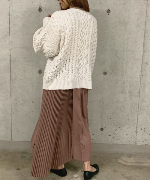 apres jour mignon(アプレジュールミニョン)の「ケーブルキーネックニット【ZOZOTOWN限定アイテム】(ニット/セーター・レディース・アイボリー/スモークピンク/モカ・フリー)」の13枚目の写真