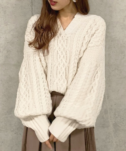 apres jour mignon(アプレジュールミニョン)の「ケーブルキーネックニット【ZOZOTOWN限定アイテム】(ニット/セーター・レディース・アイボリー/スモークピンク/モカ・フリー)」の5枚目の写真