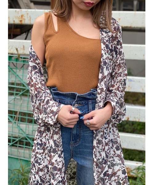 one way（ワンウェイ）の「スラッシュワンショルタンク（タンクトップ・レディース・ホワイト/ブラック/ライトブラウン/ライトブルー・FREE）」の3枚目の写真