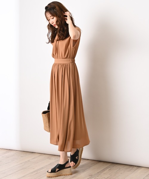 INTERPLANET（インタープラネット）の「【WEB限定】ジョーゼットビスチェ付きワンピース（ワンピース・レディース・ブラック/ベージュ/キャメル・FREE）」の11枚目の写真