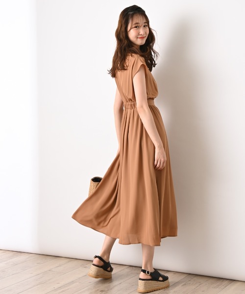 INTERPLANET（インタープラネット）の「【WEB限定】ジョーゼットビスチェ付きワンピース（ワンピース・レディース・ブラック/ベージュ/キャメル・FREE）」の13枚目の写真