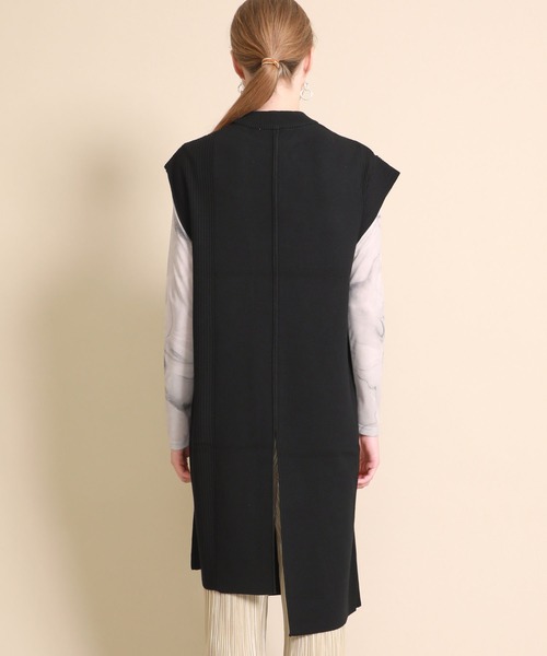 UN3D.（アンスリード）の「【UN3D.(アンスリード)】アシメロングニットベスト　522052600201（ニット/セーター・レディース・ベージュ/ブラック・FREE）」の7枚目の写真