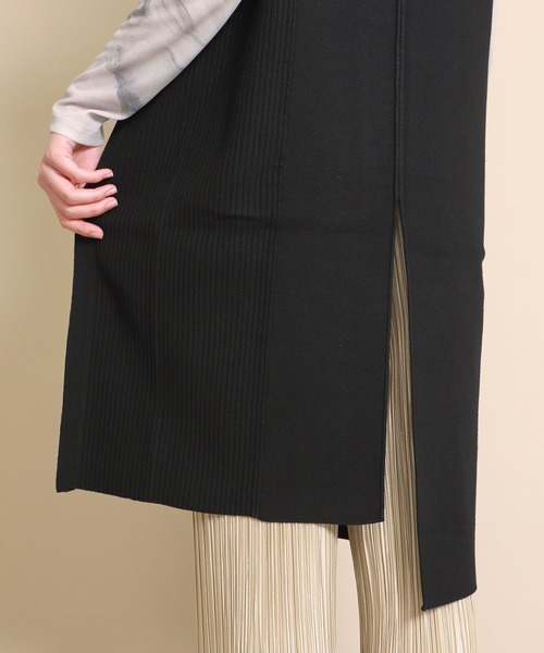 UN3D.（アンスリード）の「【UN3D.(アンスリード)】アシメロングニットベスト　522052600201（ニット/セーター・レディース・ベージュ/ブラック・FREE）」の11枚目の写真