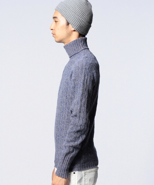 UNITED ARROWS（ユナイテッドアローズ）の「＜Drumohr(ドルモア)＞ SOFT CABLE TTL（ニット/セーター・メンズ・グレー/ライトブルー・48/44/46）」の3枚目の写真