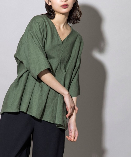 Munich（ミューニック）の「フレンチリネンキャンバス　タックブラウス（セットアップ可）（シャツ/ブラウス・レディース・ホワイト/ブラック/カーキ/パープル/ナチュラル・FREE）」の4枚目の写真