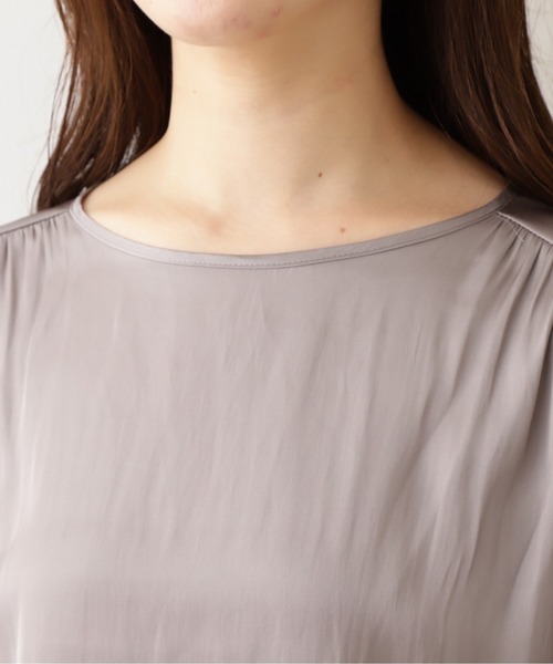 NATURAL BEAUTY BASIC(ナチュラルビューティーベーシック)の「キャンディースリーブサテンブラウス(シャツ/ブラウス・レディース・オフホワイト/ダークブラウン/ピンク・SMALL/MEDIUM)」の14枚目の写真