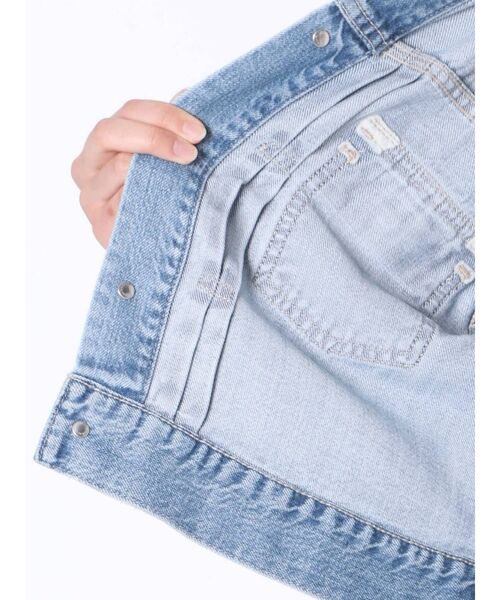 GYDA(ジェイダ)の「リヨセルショートデニムGジャン(デニムジャケット・レディース・ブルー/ライトブルー・FREE)」の11枚目の写真