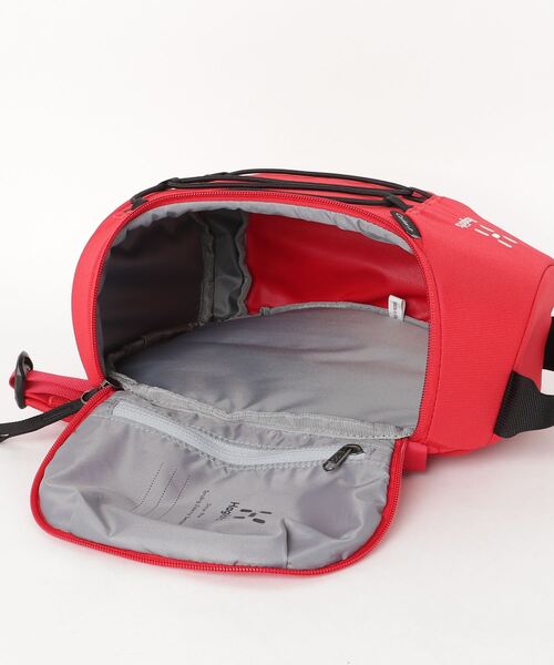 HAGLOFS（ホグロフス）の「コーカー ジュニア（バックパック/リュック・キッズ・レッド系その他/ブルー系その他/ブラック・ONE SIZE）」の4枚目の写真